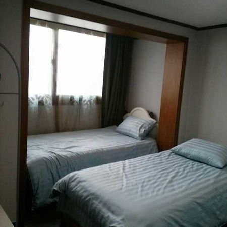 K Star Road Guesthouse - Hostel 首爾 外观 照片